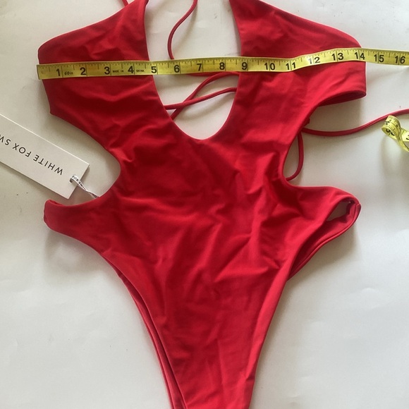 White Fox Boutique Columbia One-Piece Swimsuit Red ❤️ Sz Medium NWT - Picture 7 of 12